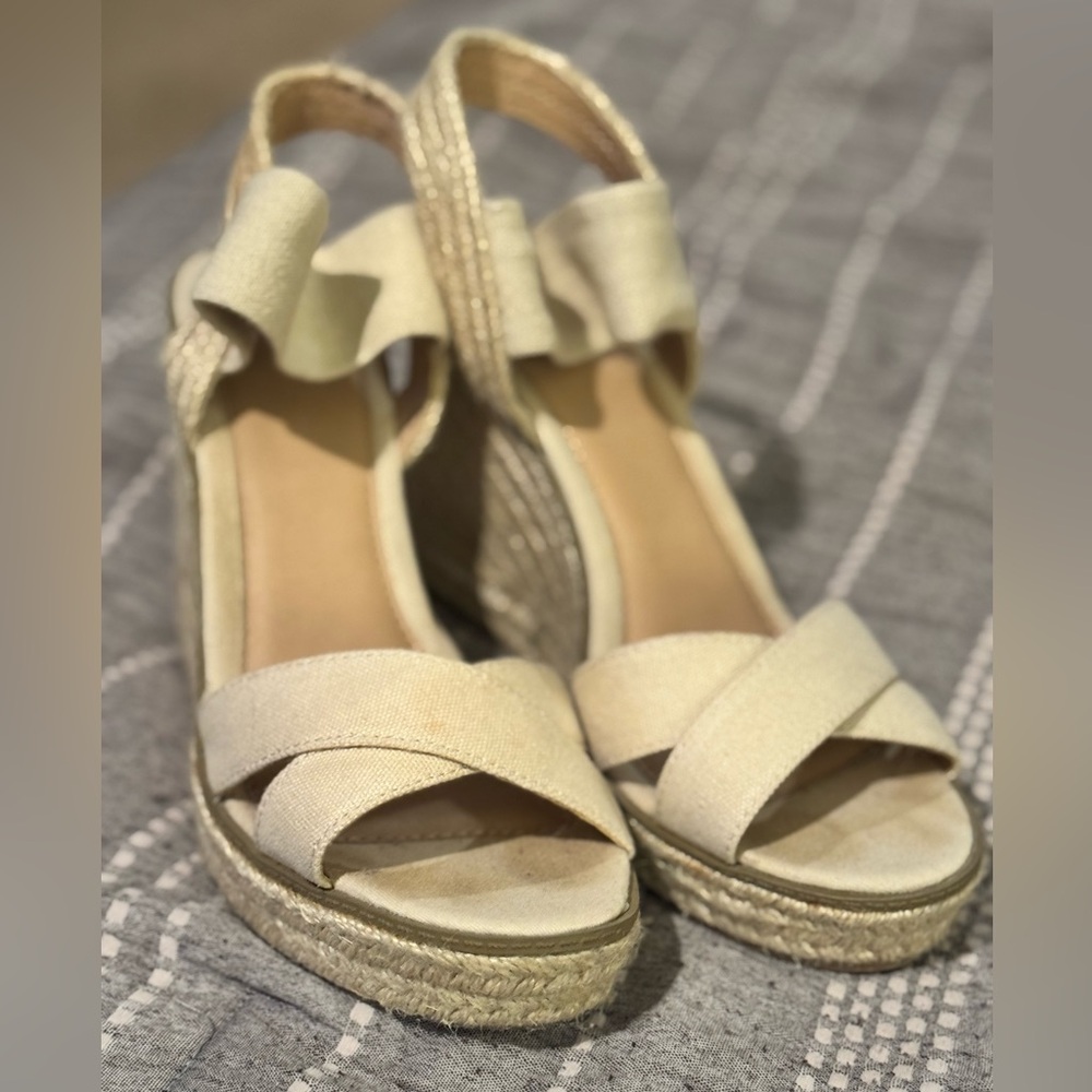 Beige Espadrilles